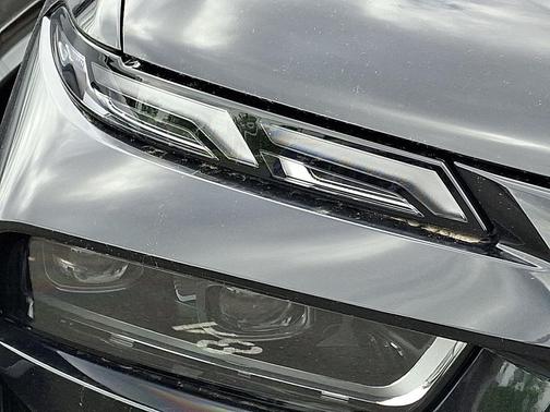 Black Sapphire Metallic 2026 BMW X7 xDrive40i