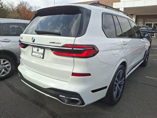 2024 BMW X7 xDrive40i