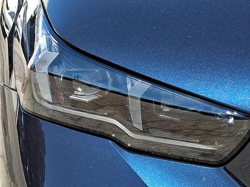 Carbon Black Metallic 2027 BMW 530 i xDrive