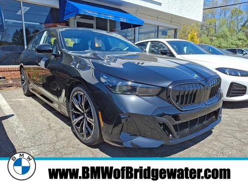 Black Sapphire Metallic 2027 BMW 550e 550e xDrive