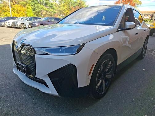 2025 BMW iX xDrive50