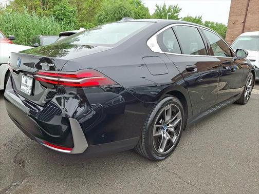 2025 BMW i5 xDrive40