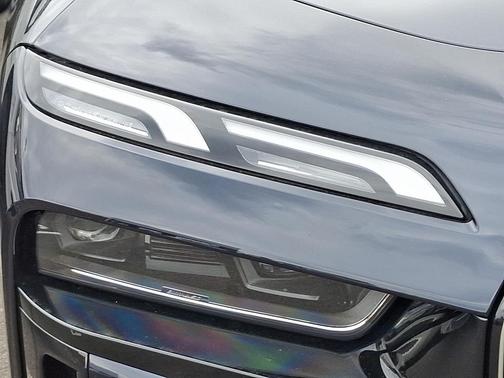 2025 BMW 760 i xDrive