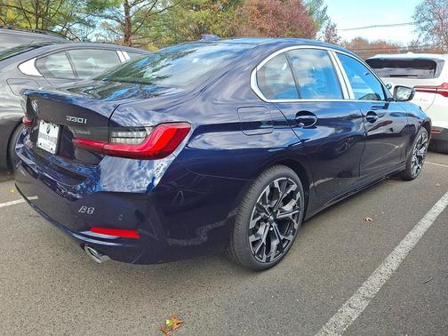 2026 BMW 330 i xDrive