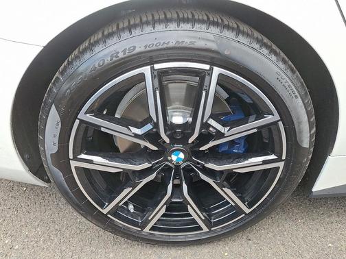 2025 BMW M440 i xDrive