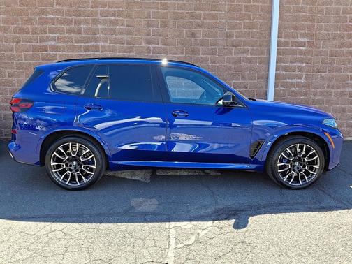 Blue Metallic 2025 BMW X5 M60i