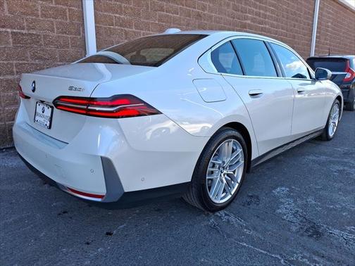 2024 BMW 530 i xDrive