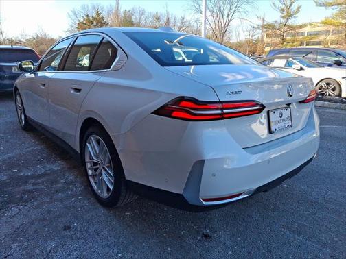 2024 BMW 530 i xDrive