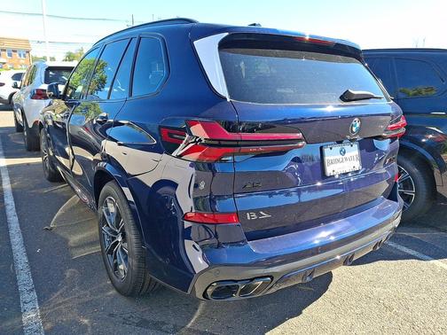 2026 BMW X5 M60i