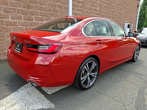 2024 BMW 330 i xDrive