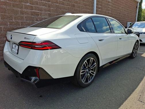 2025 BMW 530 i xDrive