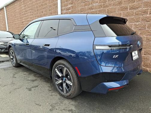 2024 BMW iX xDrive50