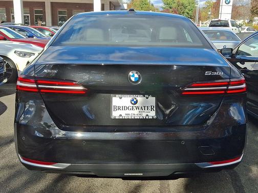 2025 BMW 530 i xDrive