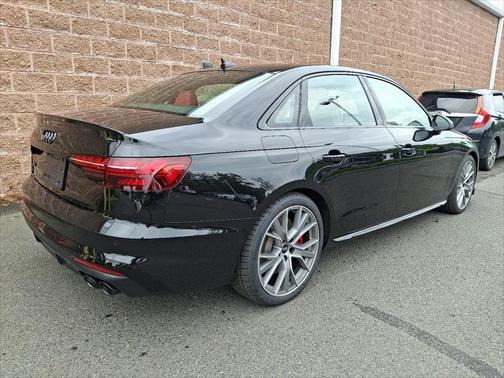 2023 Audi S4 Premium Plus TFSI quattro Tiptronic