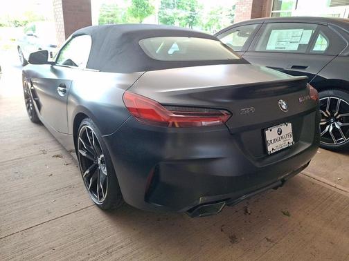 Black Sapphire Metallic 2026 BMW Z4 M40i