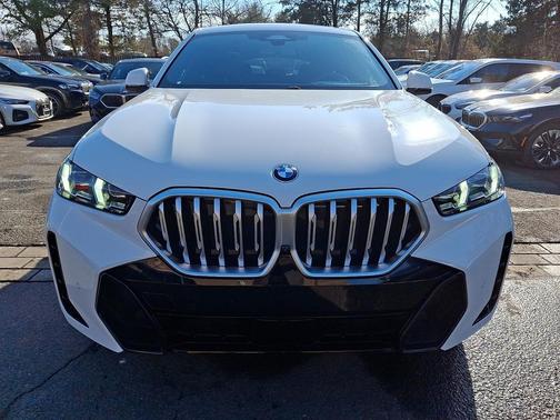 2025 BMW X6 xDrive40i