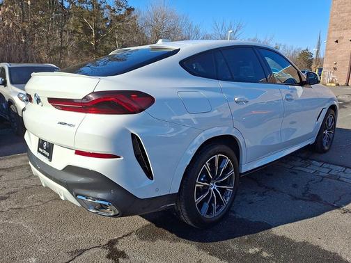 2025 BMW X6 xDrive40i