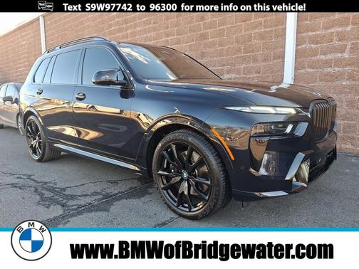 2025 BMW X7 M60i