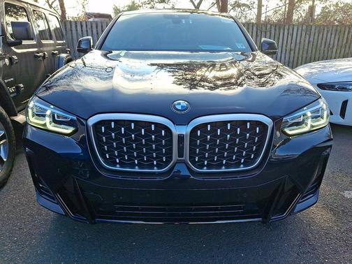 2023 BMW X4 xDrive30i