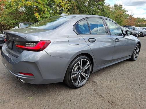 2023 BMW 330 xDrive