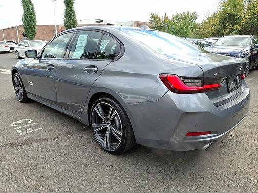 2023 BMW 330 xDrive