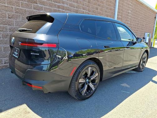 Black Sapphire Metallic 2024 BMW iX xDrive50