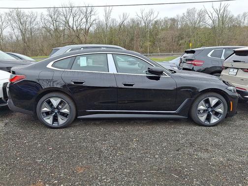 Jet Black 2026 BMW i4 Gran Coupe xDrive40