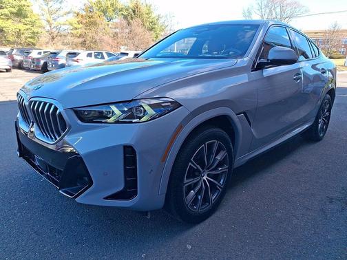 2025 BMW X6 xDrive40i