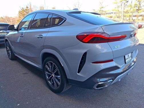 2025 BMW X6 xDrive40i