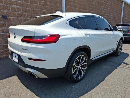 2024 BMW X4 xDrive30i