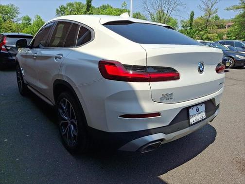 2024 BMW X4 xDrive30i