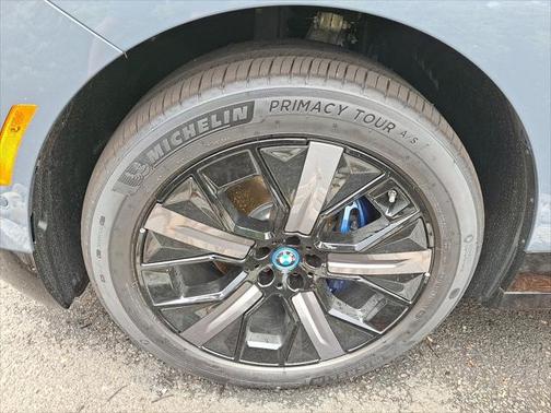 2025 BMW iX xDrive50