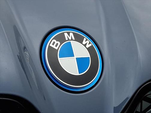 2025 BMW iX xDrive50