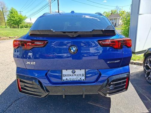 Portimao Blue Metallic 2026 BMW X2 xDrive28i