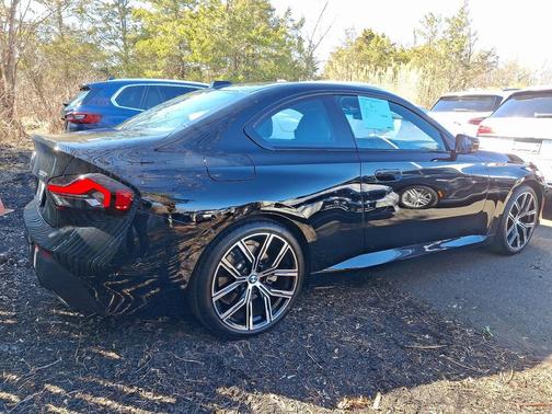 2024 BMW 230 i xDrive