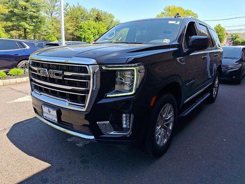 Onyx Black 2024 GMC Yukon SLT