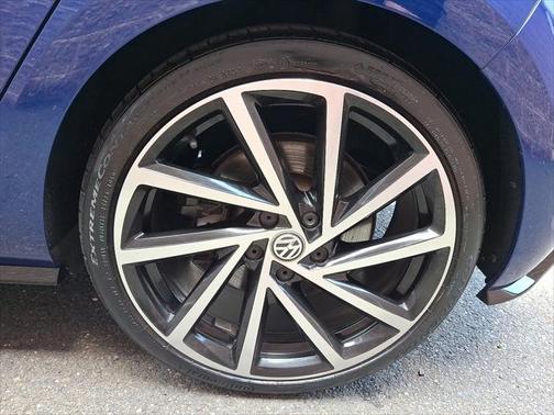 2019 Volkswagen Golf R 2.0T DSG