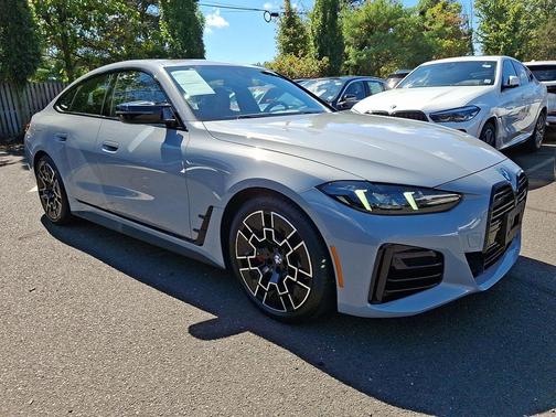 2025 BMW M440 i xDrive