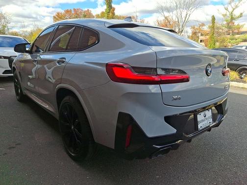 2022 BMW X4 M40i