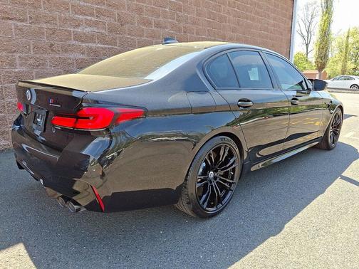 2022 BMW M5 Base