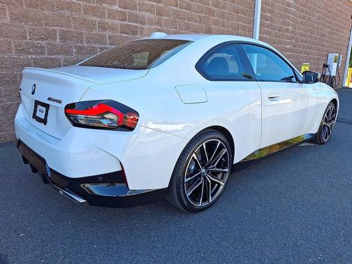 2023 BMW M240 i xDrive