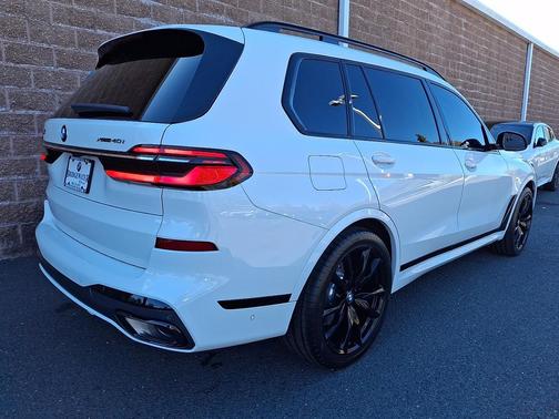 2023 BMW X7 xDrive40i