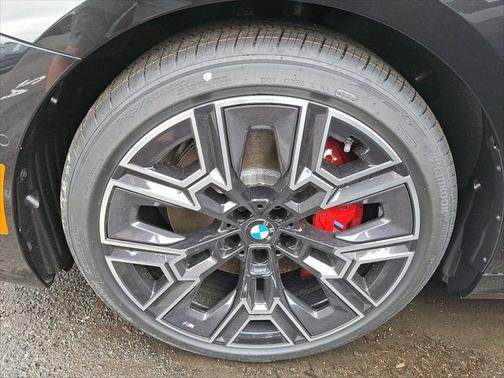 2025 BMW i5 M60