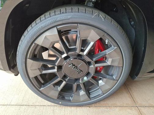 475 2026 BMW XM Label