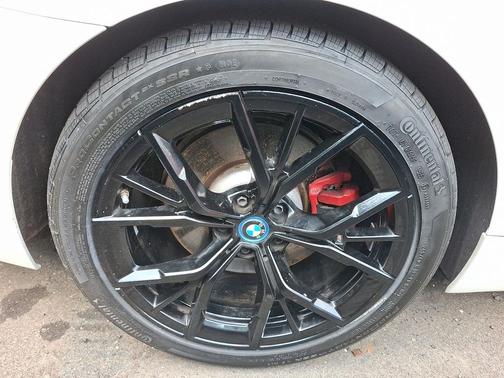 2022 BMW 530e Base