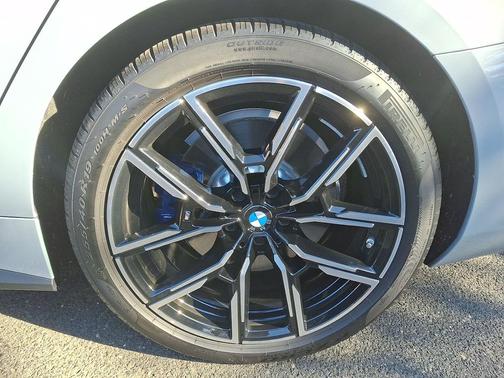 2025 BMW M440 i xDrive