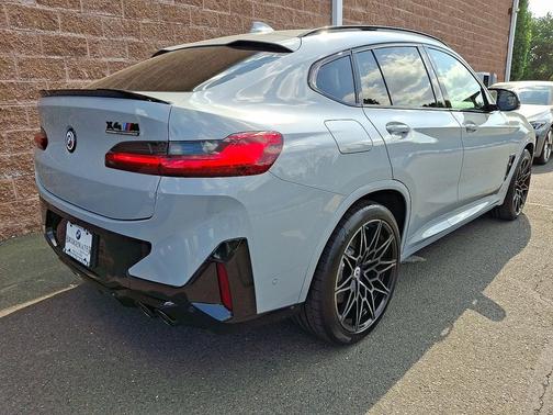 2023 BMW X4 M AWD