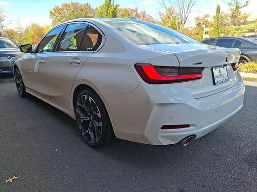2025 BMW 330 i xDrive