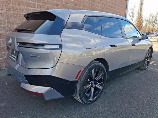 2024 BMW iX xDrive50