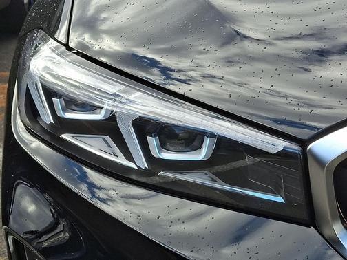 2026 BMW 330 i xDrive